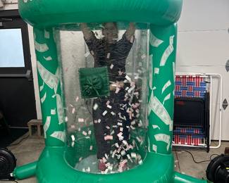 Vevor Inflatable Cash Cube Money Machine - Asking $199 