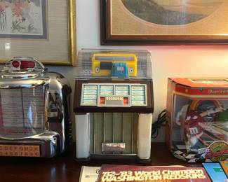 Crosley Diner Jukebox Radio, Select-O-Matic Jukebox Radio & Cassette Player,  M&M's Rock'n Roll Cafe Jukebox Candy Dispenser vintage 