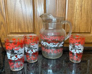 Vintage pitcher and glasses 