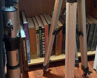 Meade Telescope & Deluxe Field Tripod, 