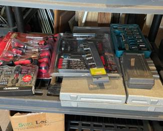 Drill bit and screwdriver sets 