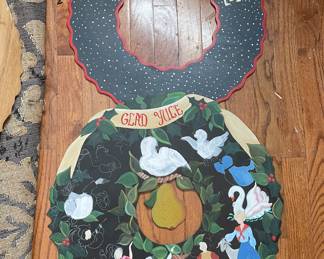 Hand-painted wood wreath collection 