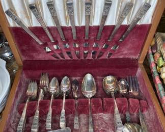Community flatware 