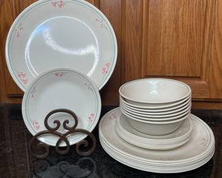 Vintage Correlle Summer Blossoms dinnerware 