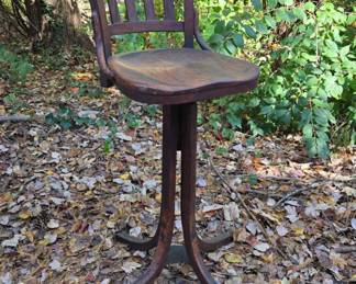 Antique swivel desk chair (tall)