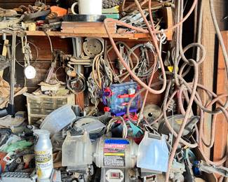 Misc. Garage Items w/ Belt Sander that works!