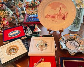 White house Ornaments 