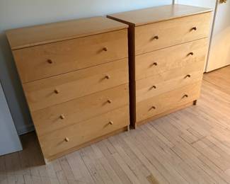 32" wide, 19" deep, 39" high