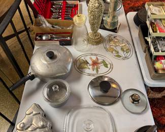 Back living space through kitchen.