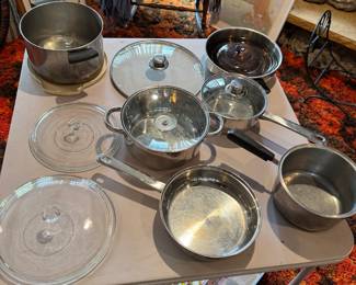 Back living space through kitchen.