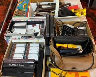 Back living space through kitchen.