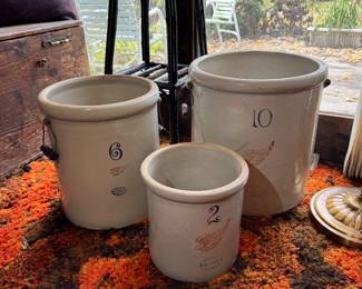 Back living space through kitchen.