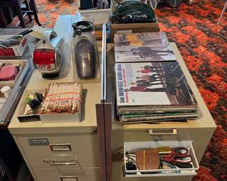 Back living space through kitchen.