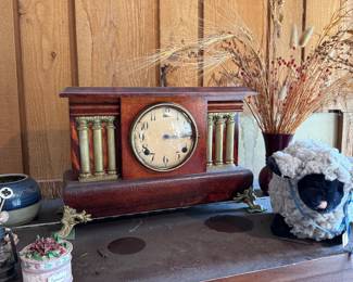 Back living space through kitchen.
