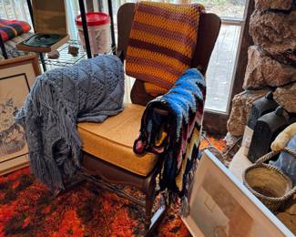 Back living space through kitchen.
