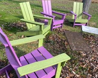 Set of 4 composite chairs