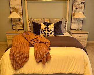 QUEEN SIZE SLEEP NUMBER BED FOR SALE (NOT ARTWORK AND LINENS AND PILLOWS FOR SALE)