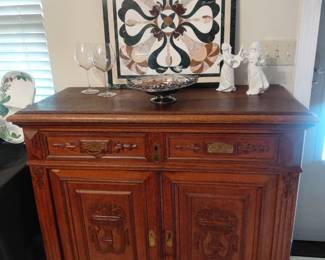 European chest server