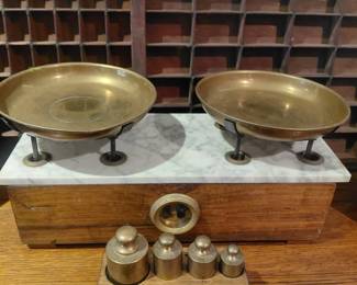 Old scale and weights