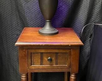 DW142Side Table Lamp