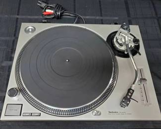DW188VTechnics SL1200MK2 Turntable