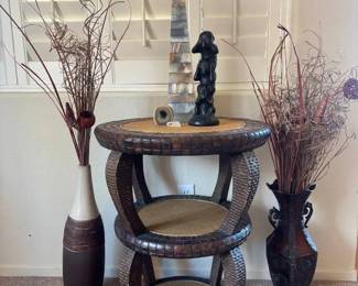 DW105Three Tiered Round Accent Table Decor Set