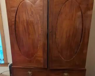 Georgian Mahogany Wardrobe