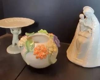 Hummel Madonna Child w cream ceramics