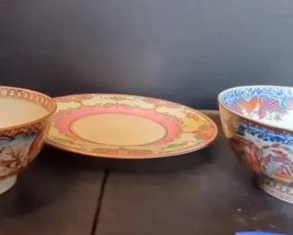 5 Asian Porcelain Pieces
