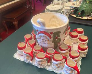 1960s Atlanta mold Santa punch bowl and 24 cups!!!!