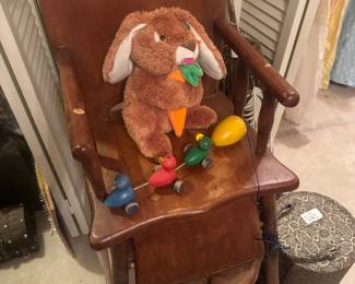 1920s high chair that converts into child La chair and play table