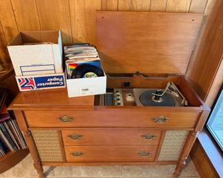 Airline LP Player, 45s & LP's