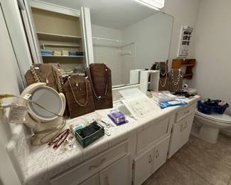 jewelry, bathroom supplies