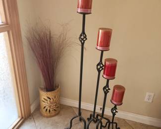 Set of 4 Wrought Iron Pillar Candle Holders – Graduated Heights Black Metal Stand w/ Red Candles