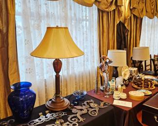 Hand hammered hinges for doors 