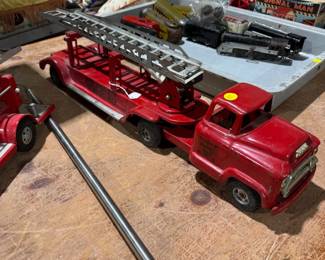 Trains, Lionel, Marx, Athearn, Field cannon, home brew kit and accessories, All-clad cookware, demeyere cookware, Spode, Waterford, advertising, MC pillows, Mickey Mouse & friends, tools, power tools, antique tools, carpenter tools, diecast, toys, pressed steel, tin, Tonka, Hubley, Lesney