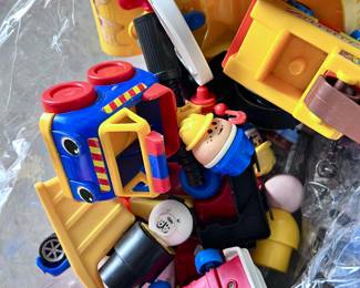 VINTAGE PLASTIC TOYS