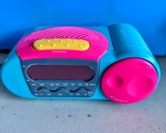 GPX AM/FM ALARM CLOCK RADIO