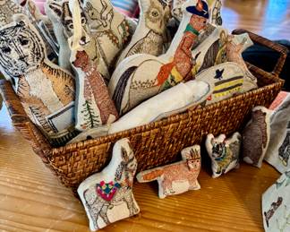 Coral & Tusk Animal Pocket Pals