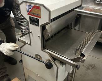 Oliver Commercial Bread Slicer Model 777 works tested . Make offer 