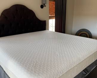 TEMPUR Luxebreeze Soft King Mattress
$2,000.00