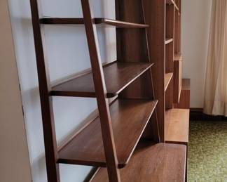 Also Cado desk, a separate piece.