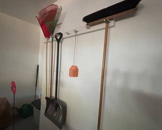 GARAGE ITEMS