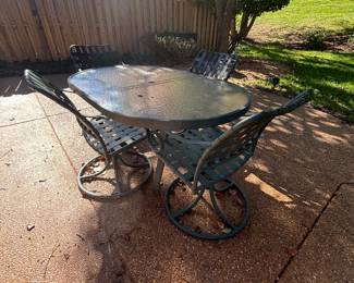 PATIO TABLE AND 4 CHAIRS