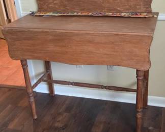 Antique Drop Leaf Writing Table / Entry Hall Table