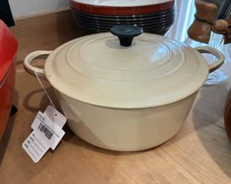 Le Creuset Signature Dutch Oven