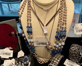 Sterling Elephant Necklace (BL)