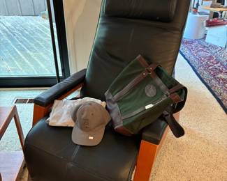 Human Touch Zero Gravity Massage Chair 