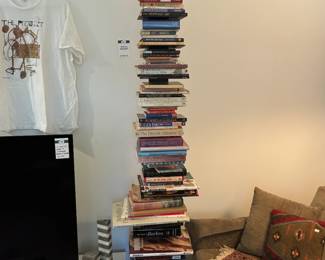 Vertical Bookshelf 