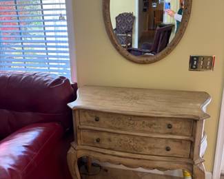 Table: 37 x 18 x 32, Mirror: 24 x 32